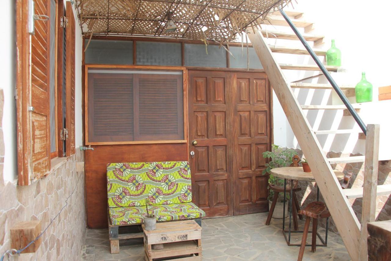 Hostal Casa Pau Santa María Exterior foto