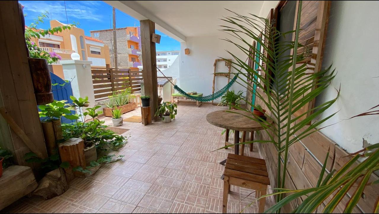 Hostal Casa Pau Santa María Exterior foto